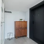 Apartmán Modern Space By Bookinghost *