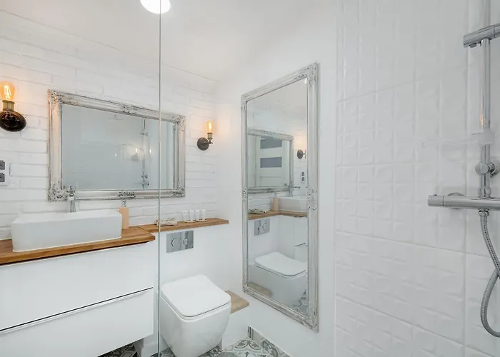 Modern Space By Bookinghost *